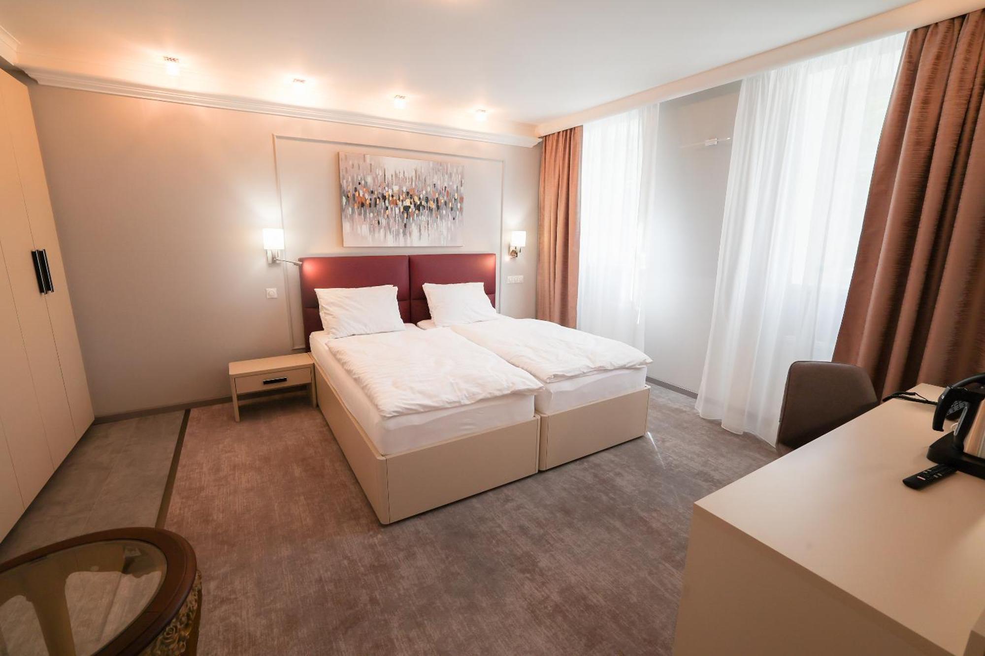 Boutique Hotel Ambiente ****+ Karlovy Vary Exterior foto