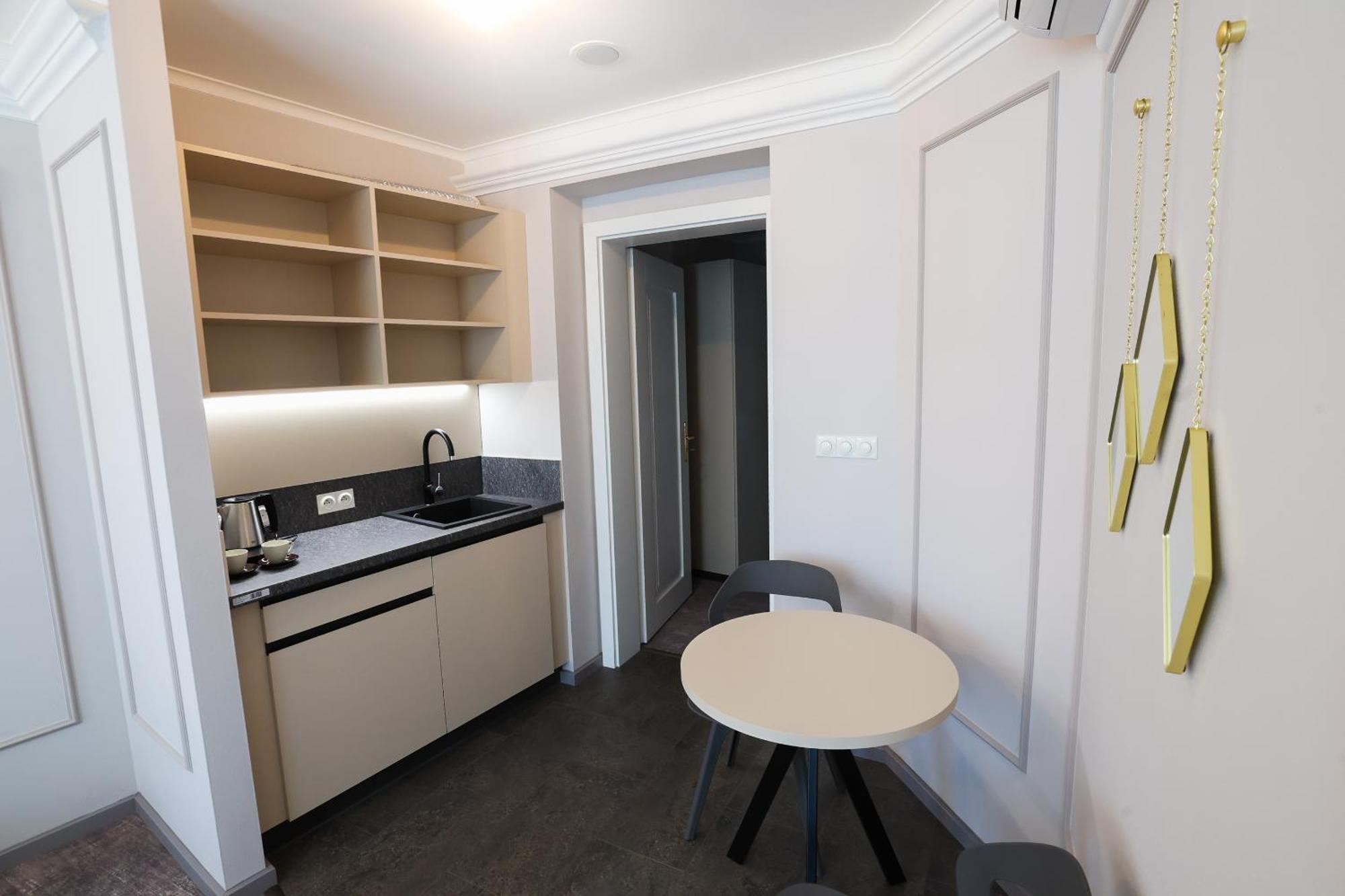 Boutique Hotel Ambiente ****+ Karlovy Vary Exterior foto