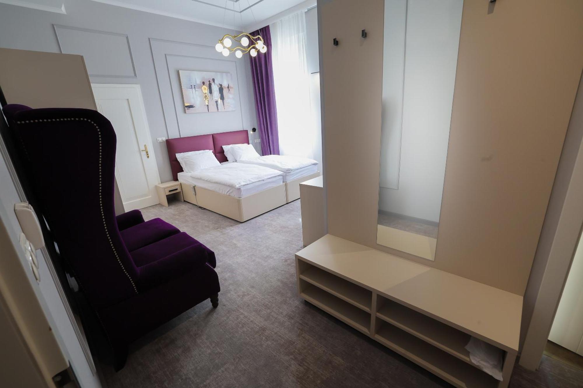 Boutique Hotel Ambiente ****+ Karlovy Vary Exterior foto