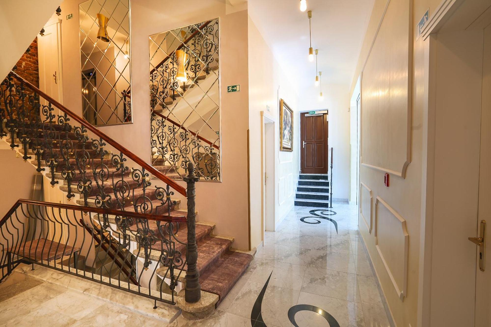 Boutique Hotel Ambiente ****+ Karlovy Vary Exterior foto